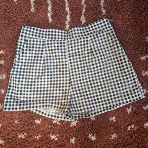 Forever 21 black and white checkered shorts